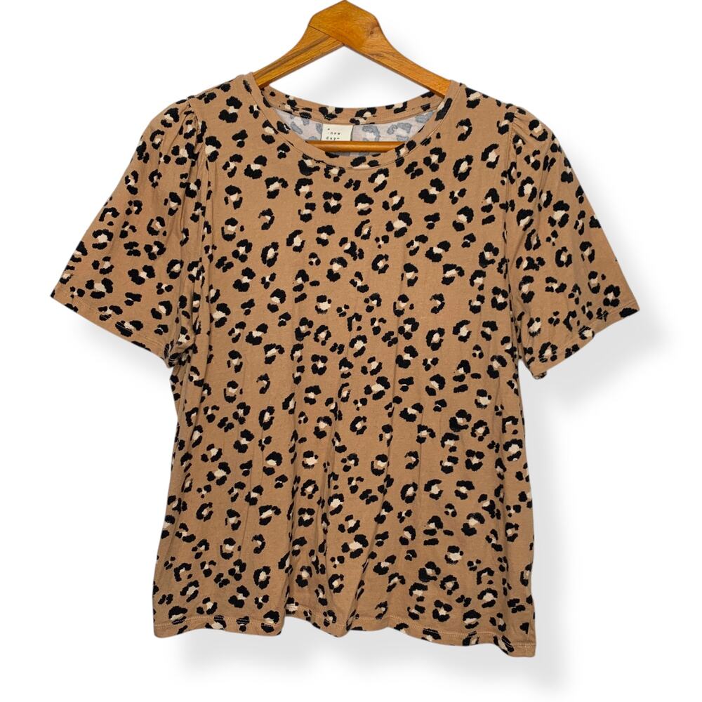 a new day Leopard Print Short Sleeve Tee in Tan and Black